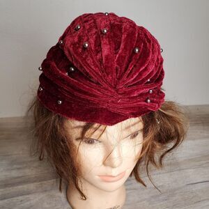 New Without Tag. Turban Hat.. Maroon-ish Burgundy